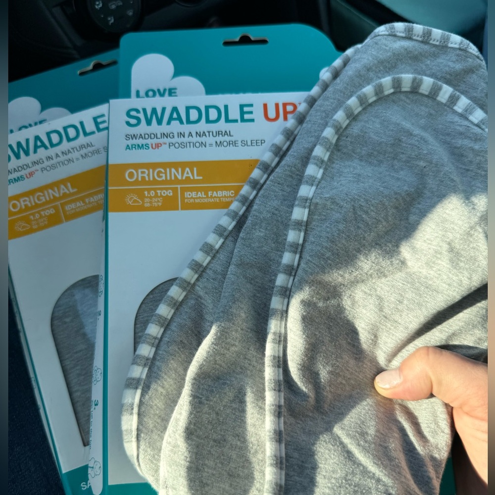 NEW: Set of 3 size small Love to dream swaddles